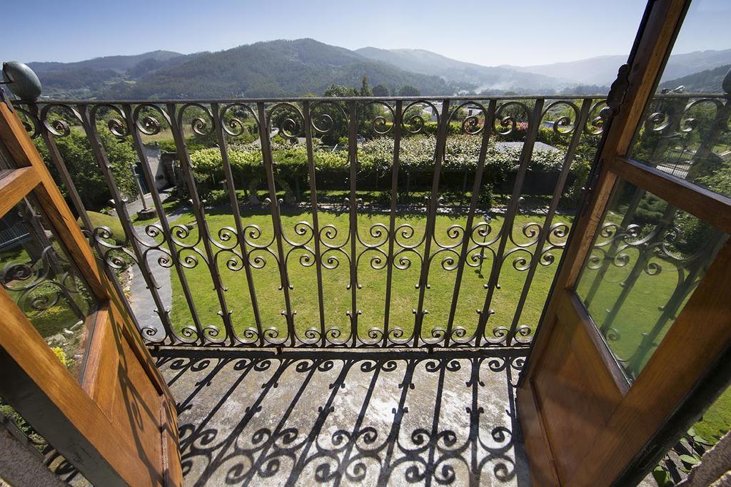 Hotel Pazo Da Trave à Viveiro Extérieur photo